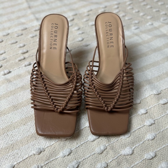 Journee Collection Womens Saskia Tru Comfort Foam Open Toe Heels size 9.5 - Picture 2 of 12